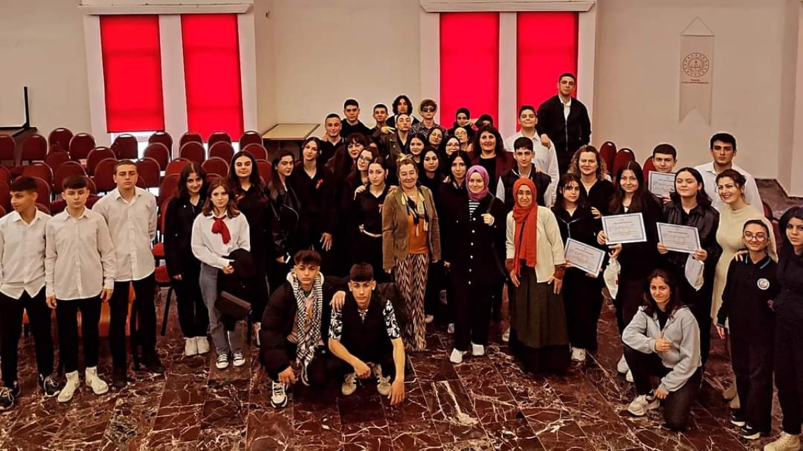 Turizm ve Mezuniyet Etkinlikleri Yabancı Dil Bilgi Yarışması (İngilizce) ve Orotoryo (Rusça) Gerçekleştirildi.